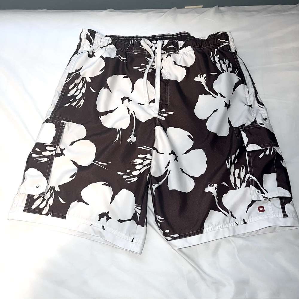 Tony Hawk Men’s Board Short. Brown/ White Floral